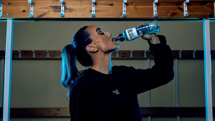 Kosovare Asllani och POWERADE ZERO blir lagkamrater i nytt samarbete 