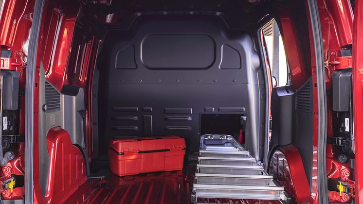 2023 FORD TRANSIT COURIER (4)