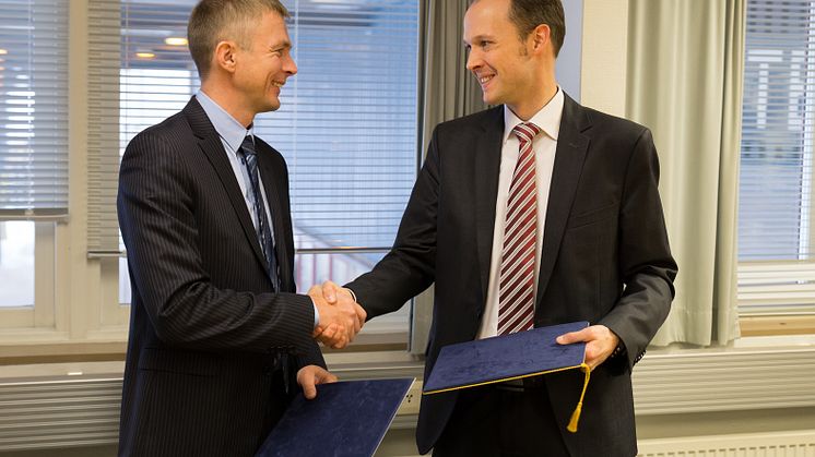 Janek Stalmeister (CEO Tallink Grupp) und Jan Meyer (CEO Meyer Turku)