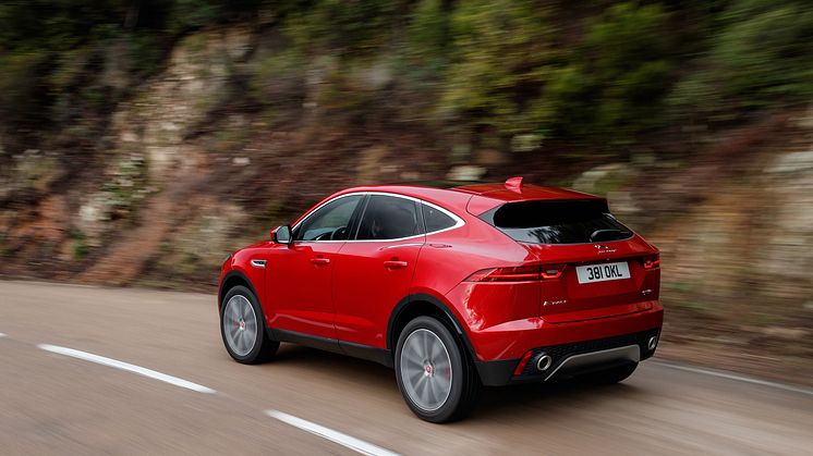 E-PACE S D240_Firenze Red_034