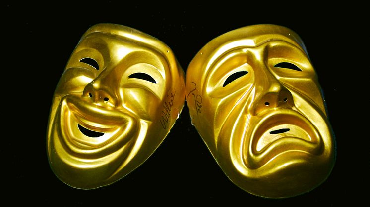 Win exclusive signed masks - The Dowling Poole
