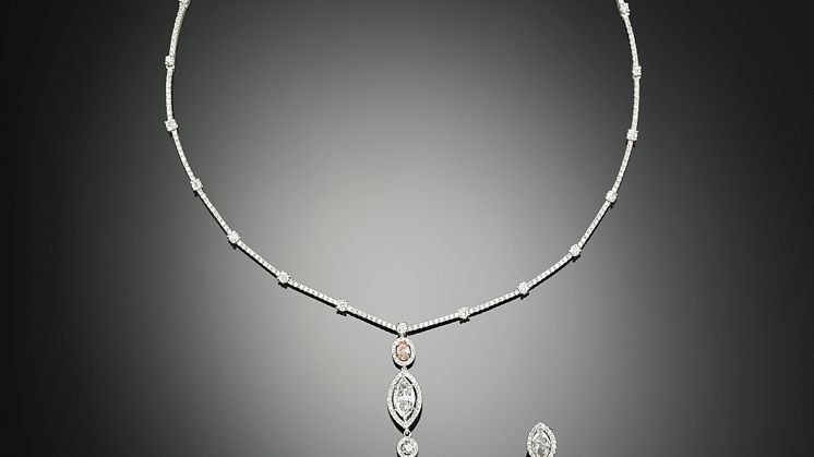 A rare diamond jewellery set