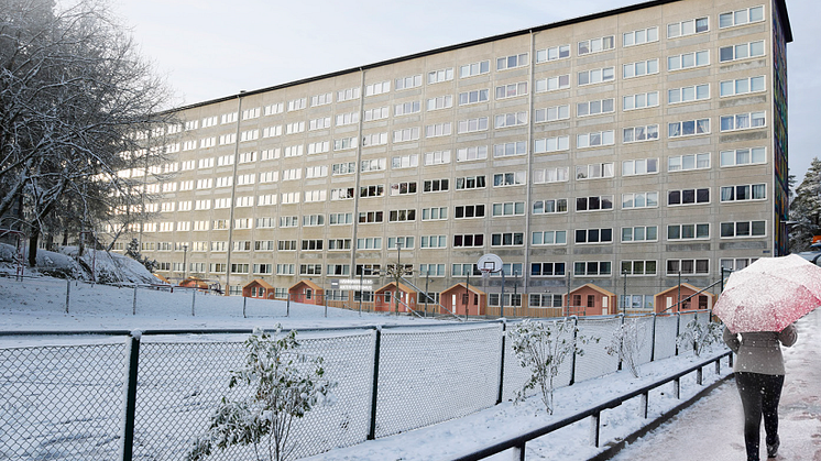 I botten på Bredfjällsgatan 36-46 finns Aktivitetshuset på hela 600 kvadratmeter. Här är som bor och verkar i Hammarkullen välkomna att boka in sig efter behov.