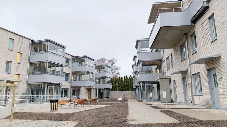 Röda mattan utrullad för de boende i Riksbyggens Bonum Brf Alunda i Åkarp