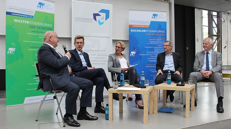 Podiumsdiskussion „Zukunftsbranche Luftverkehr am Standort Berlin Brandenburg“ am 15. Oktober 2016 an der Technischen Hochschule Wildau