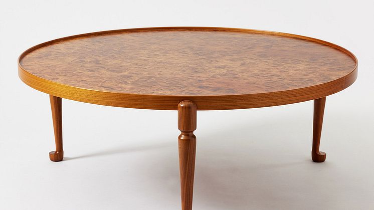 Soffbord modell 2139 av Josef Frank