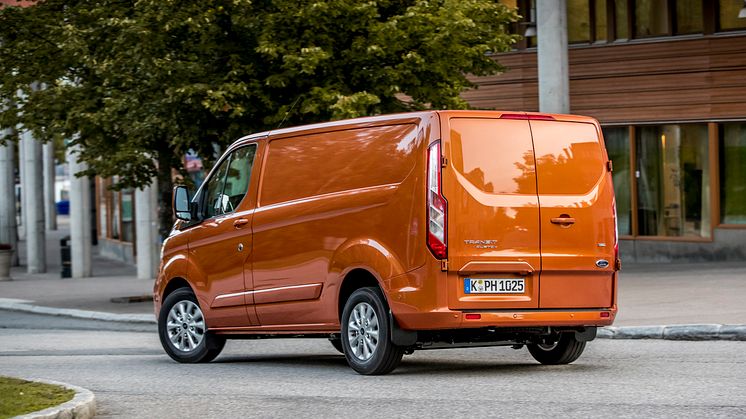 Transit_Custom_PHEV_059