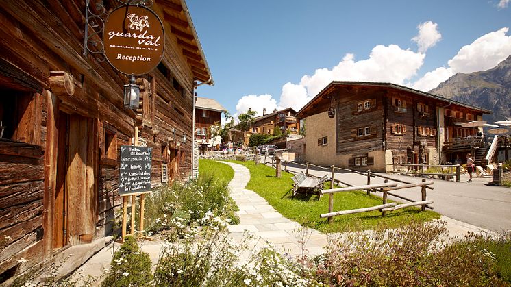 Hotel Guarda_Val aussen © Foto  guardaval.ch