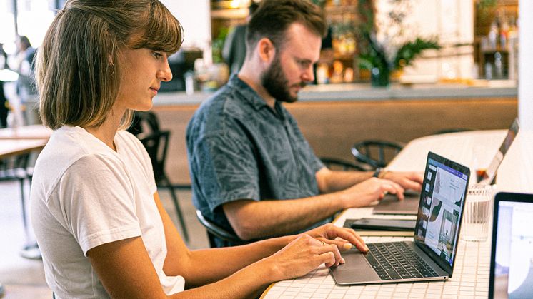 photo-of-woman-using-laptop-3194518