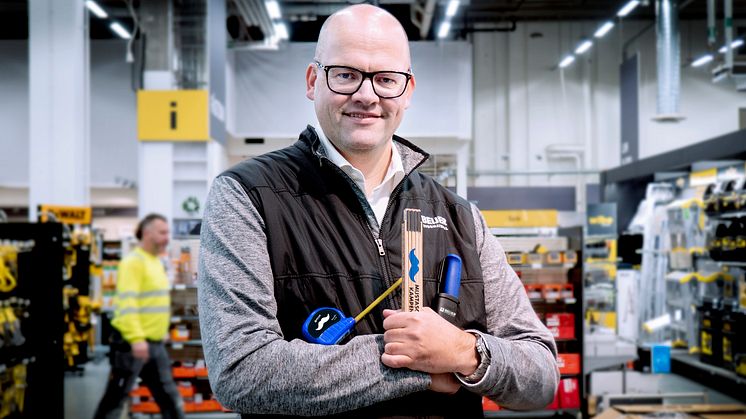 Vi vill uppmana våra, leverantörer, kunder och konkurrenter att sluta upp i Mustaschkampen, tillsammans kan vi bygga längre liv, säger Geir Thomas Fossum.