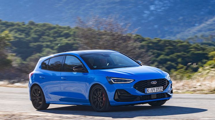 2024_FORD_FOCUS-ST_13.jpg
