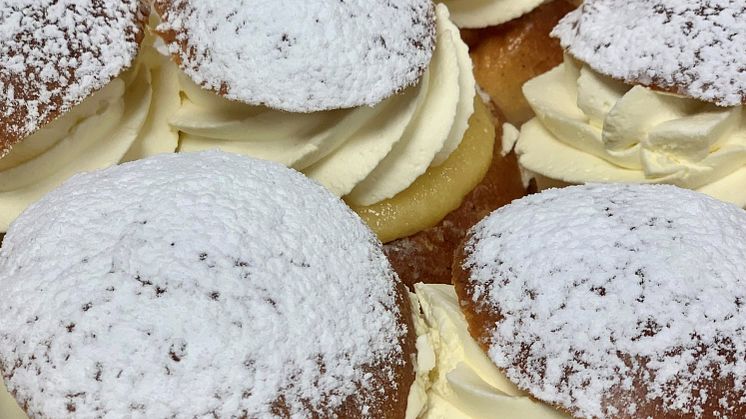 Hemleverans av semlor!