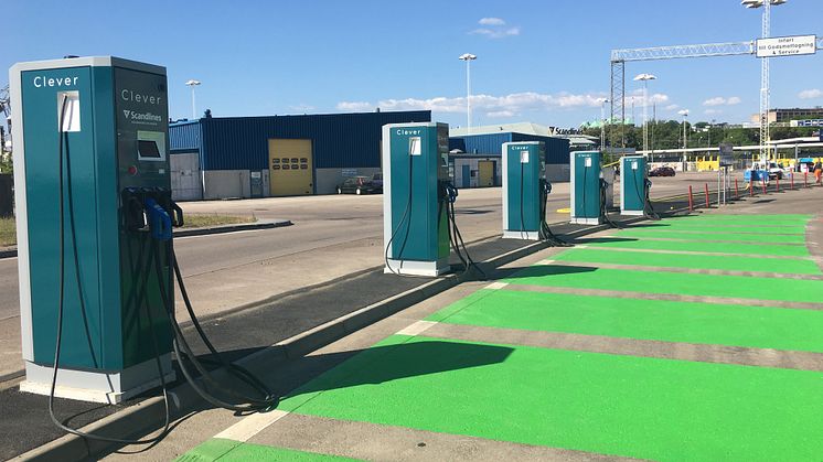HH Ferries 5 nya snabbladdningsstationer vid check-in hamnen i Helsingborg