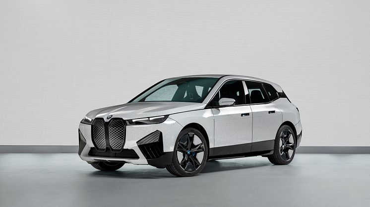 BMW iX Flow featuring E Ink