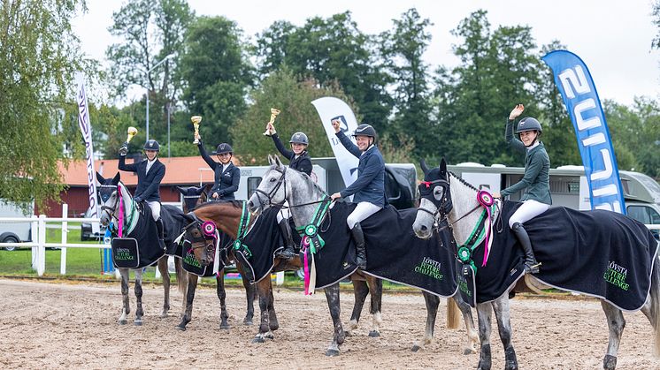 Finalisterna från Grevagården samlade, bild Roland Thunholm