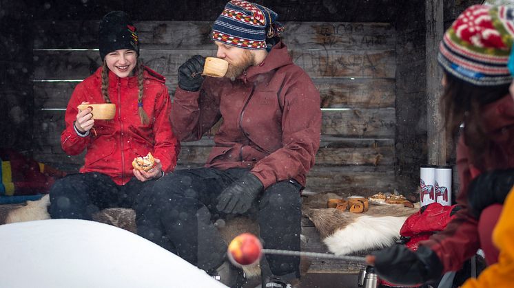 Winter_Grill_Picnic_fotoAnnaHolm_VisitDalarna