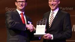 Toyota mottog två prestigefulla internationella truckpriser vid CeMAT 2014