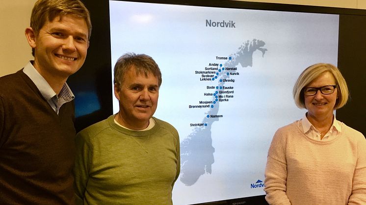 Fra venstre, Christian Nordvik fra Nordvik Gruppen, Roger Strand og Janne Krohn-Hansen fra Ringer i Vannet.