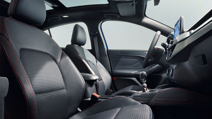 Ny Ford Focus ST-Line interiør