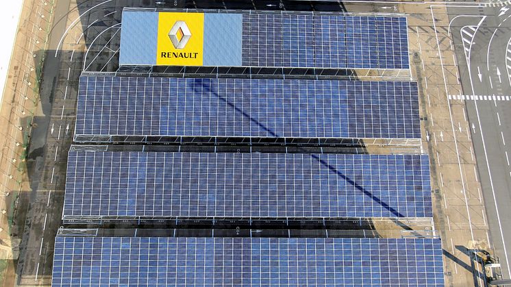 RENAULT INVIGER BILINDUSTRINS STÖRSTA SOLCELLSYSTEM