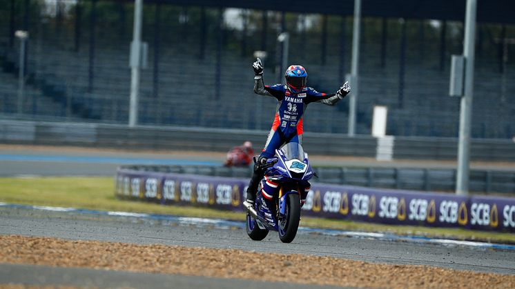 SS600 レース1：新型YZF-R6でワイルドカード参戦、初優勝を遂げた#22 Apiwat Wongthananon (Yamaha Thailand Racing Team)