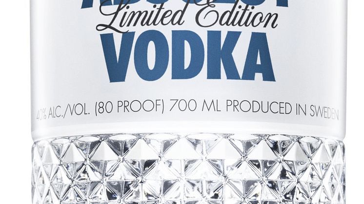 ABSOLUT GLIMMER – NY FLASKA I KRISTALLMÖNSTER