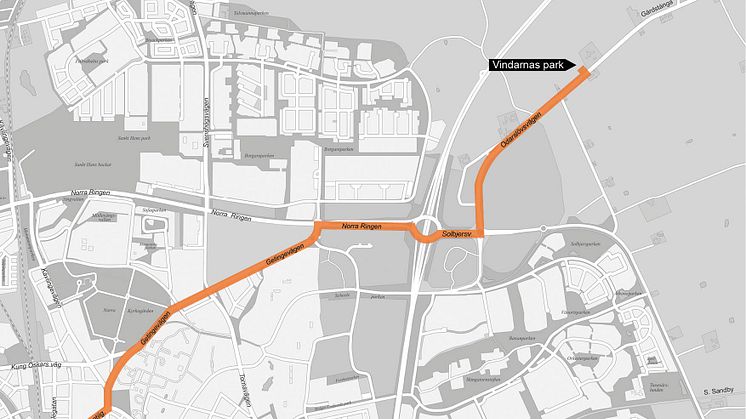 Trädtransporten kommer att ha bred last och ska köra långsamt, på vissa platser - mot trafik, pga särskilda svängradier. Vi räknar med en viss störning för övrig trafik under tiden som trädflyttningsmaskinen passerar.  Karta: Lunds kommun.