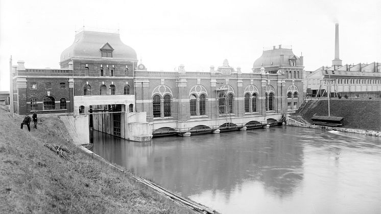 Mit dem Wasserkraftwerk am Lechkanal in Gersthofen beginnt 1901 die LEW-Geschichte, historische Aufnahme von 1907  (Bildnachweis: LEW)