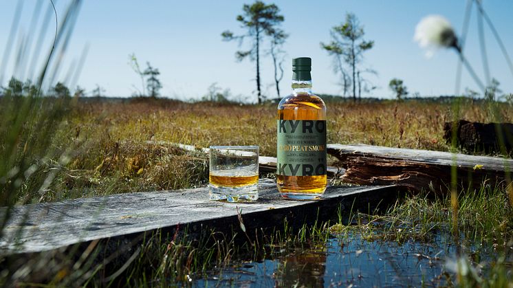 Kyrö Distilleri lanserar två unika whiskys gjort på råg; Kyrö Wood Smoke & Kyrö Peat Smoke