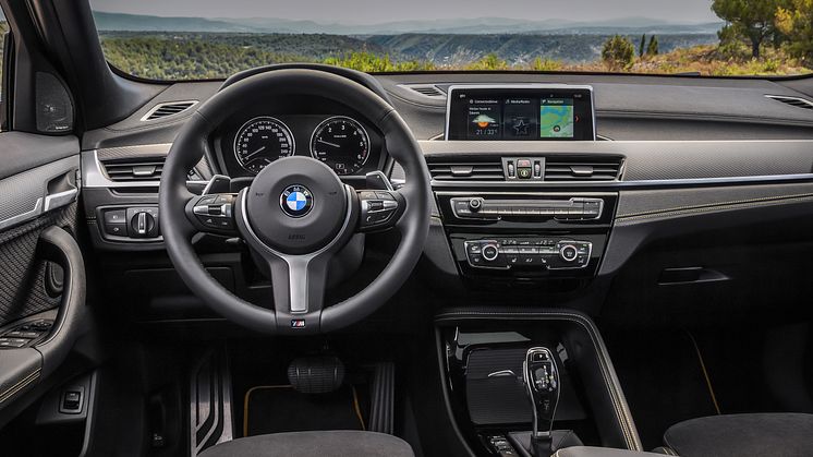 HELT NYA BMW X2