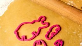 3D pepparkaksformar på bakbord flodhäst