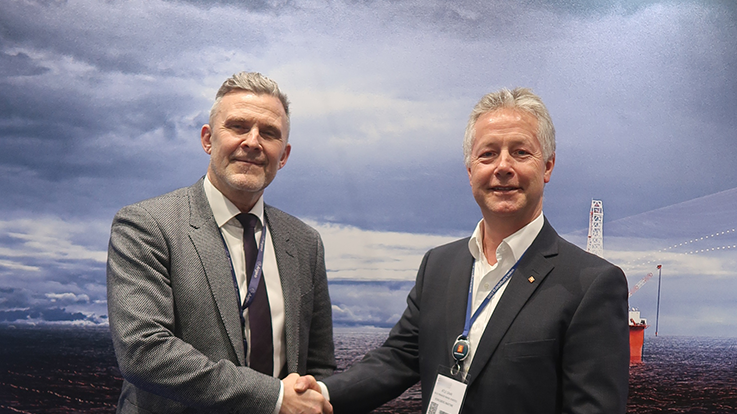 Trond Crantz, CEO of Argeo (left), and Atle Gran, Area Sales Manager, Kongsberg Maritime (right).