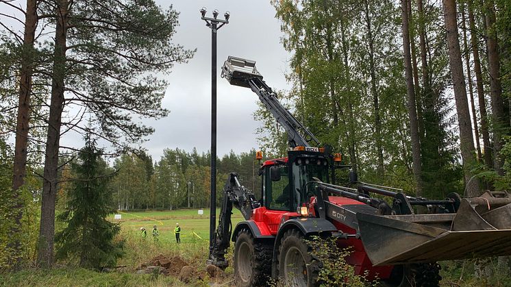 Vi testar nya miljövänliga kraftledningsstolpar