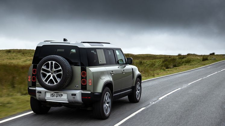 LR_DEF_PHEV_21MY_090920_21_ND