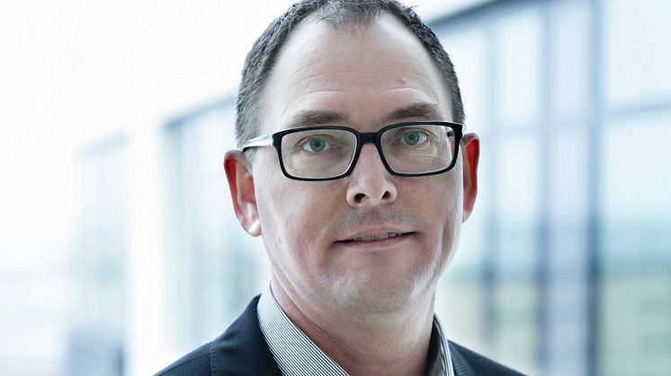 Senior manager Per Lydholm fylder fredag den 28. april 50 år. Effektiviseringseksperten og problemknuseren fejrer samtidig 10-års jubilæum i Azets.