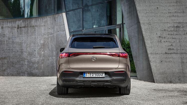 Nya EQE SUV från Mercedes-EQ
