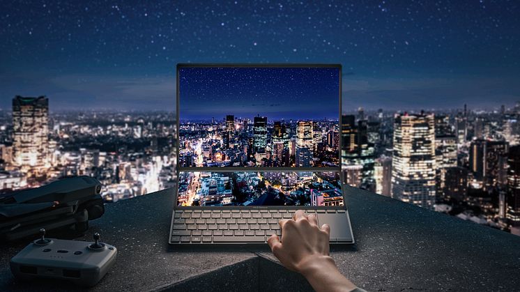 Zenbook Pro 14 Duo OLED_UX8402_Scenario photo_04