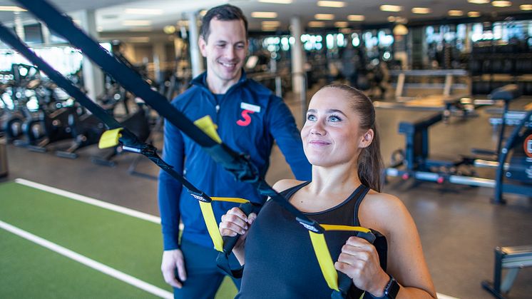 SATS växer med sex nya träningscenter och padel