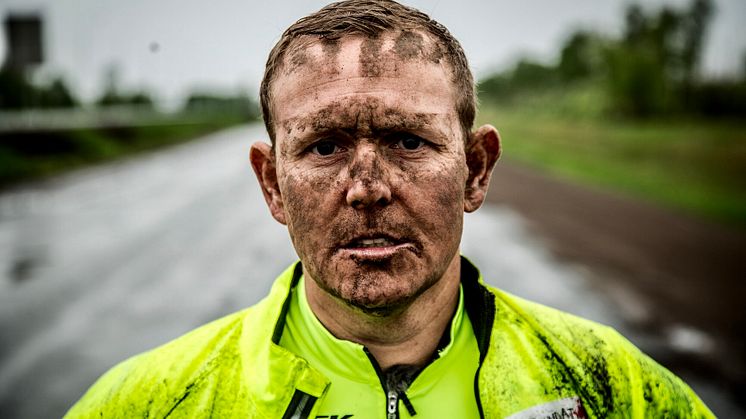 Bilden föreställer Måns efter 3 h cykling i Ryssland 2017. 