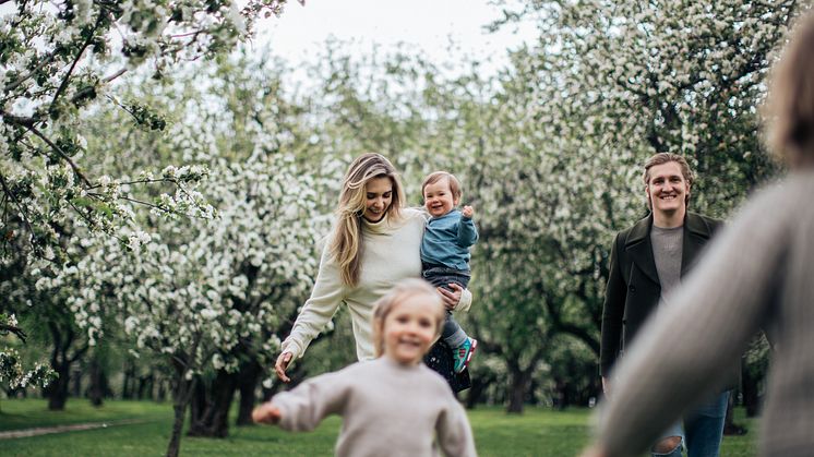 Mor vil have oplevelser, blomster og smykker den 14. maj