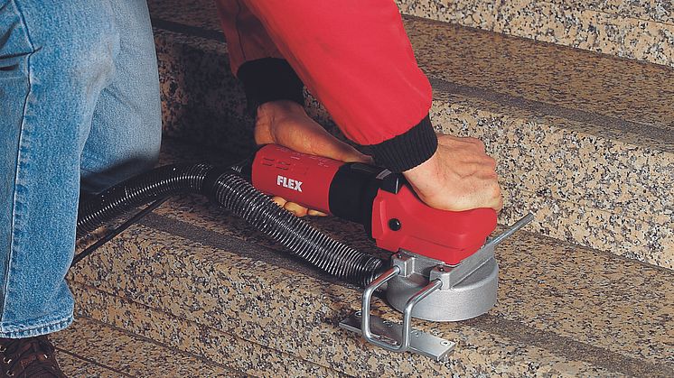Fräsmaskiner från FLEX fixar halkfritt i stentrappan 