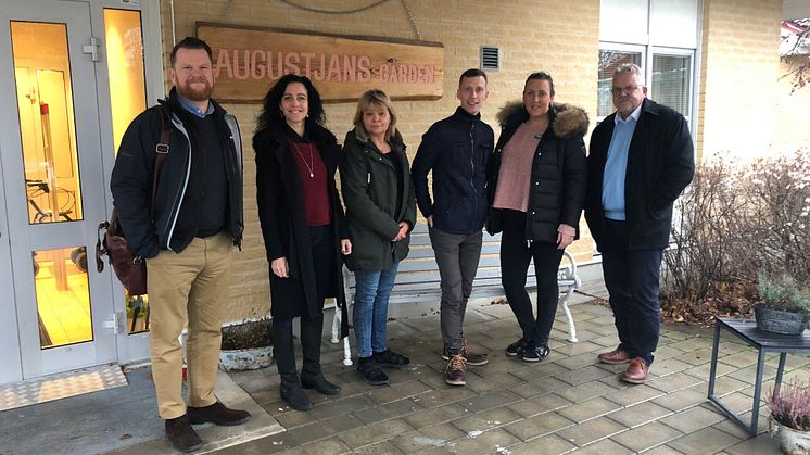 Neil Sandy 95|5, Carina Idenfors projektledare Norrtäljemodellen, Anette Sandin biträdande enhetschef Tiohundra, Rikard Sjöström 95|5, Linn Häggström enhetschef Tiohundra och Sam Grandell utvecklingsledare KSON.