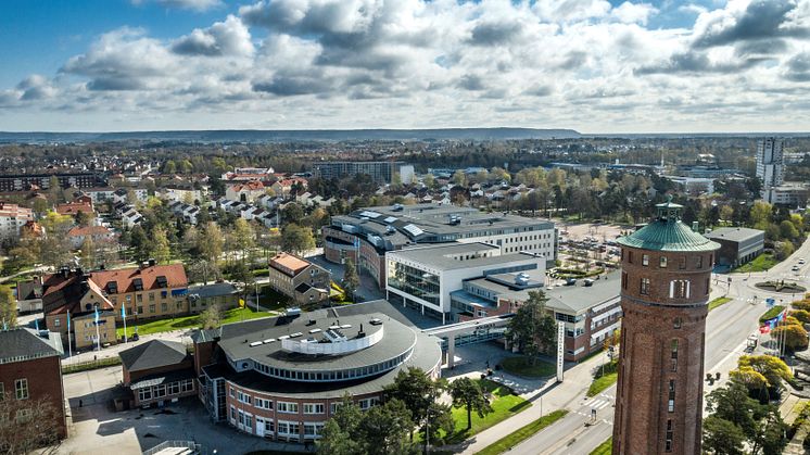 I en ny företagsforskarskola tar företag  hjälp av doktorander för att bygga ny kunskap som underlättar i deras omställning till ett elektrifierat samhälle. Foto: Joachim Nywall.