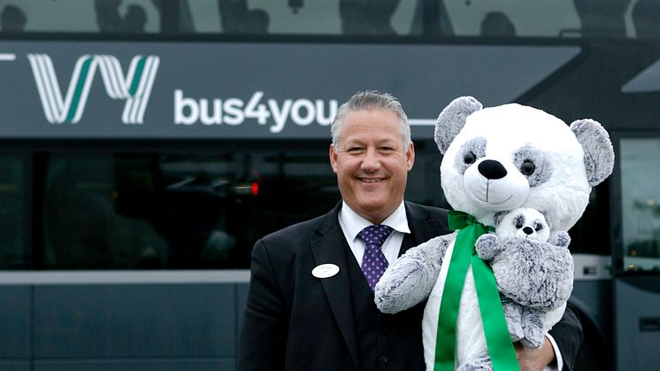 Vy Bus4You kör för att utsatta barn ska få julklappar och julmat