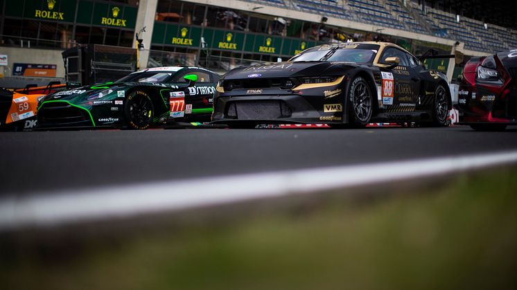 24t Le Mans Ford Mustang GT3 (1).jpg