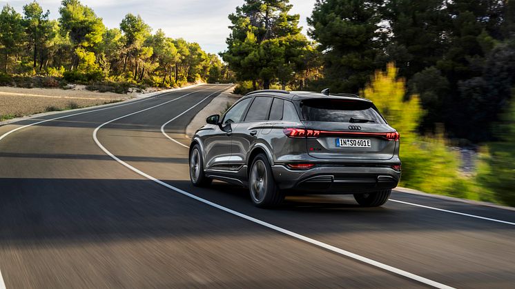 Audi SQ6 e-tron (Daytonagrå)