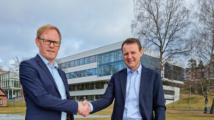 Signering av avtale DNV og Trainor