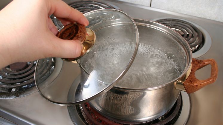 Koka vattnet innan förtäring