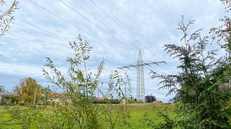 Am 9. September beginnt die Bayernwerk Netz mit den Arbeiten an der Hochspannungs-Freileitung zwischen Töging und Neuötting.