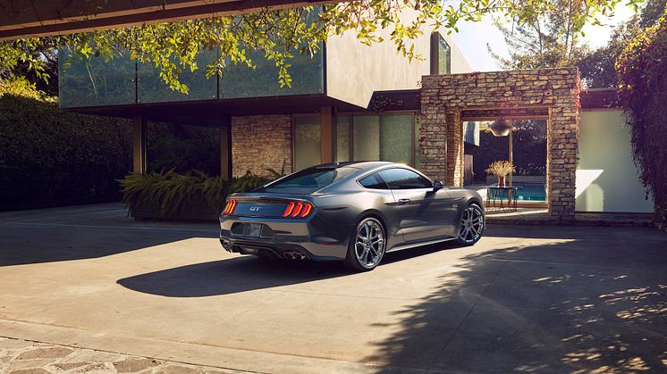 New-Ford-Mustang-V8-GT-with-Performace-Pack-in-Magnetic-2
